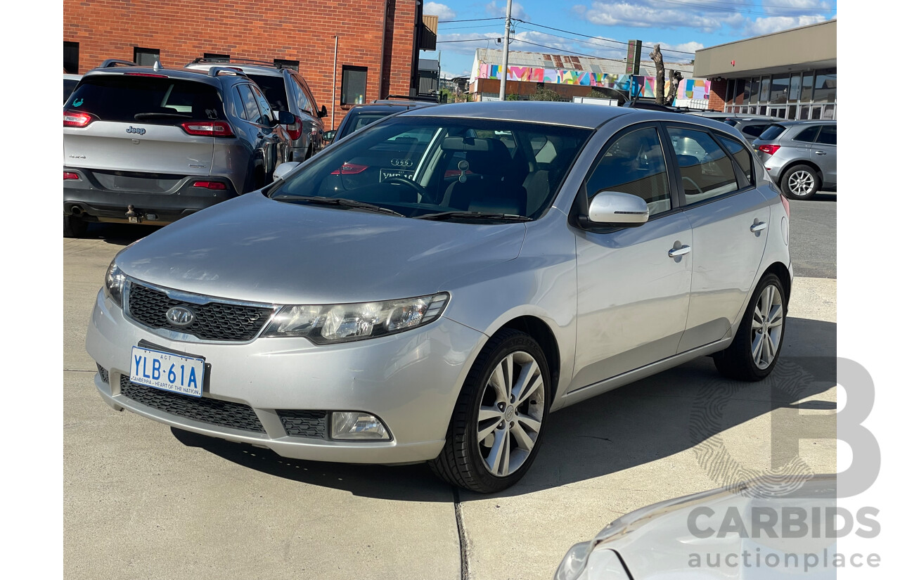 11/2010 Kia Cerato SLi TD MY11 5d Hatchback Silver  2.0L