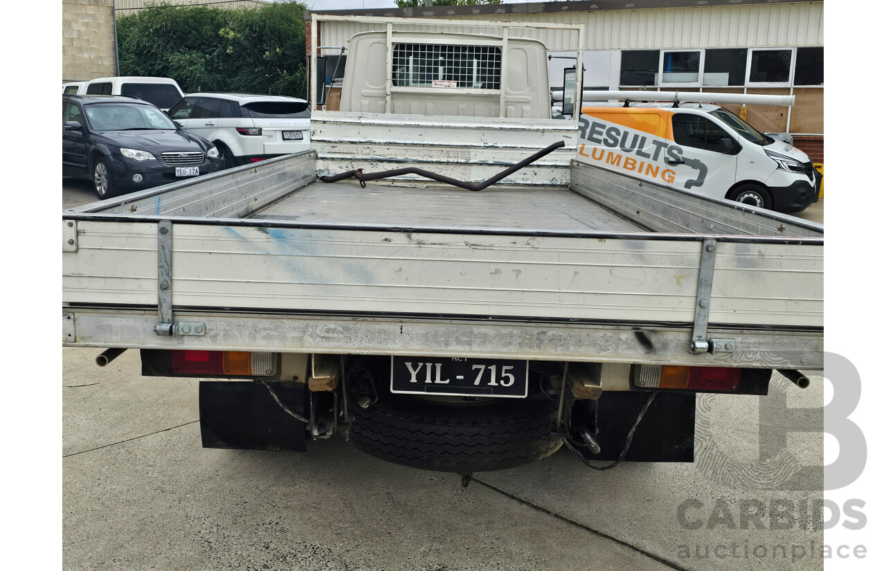 1/1977 Mazda E2000 2000kg 4M  Tray White 2.0L