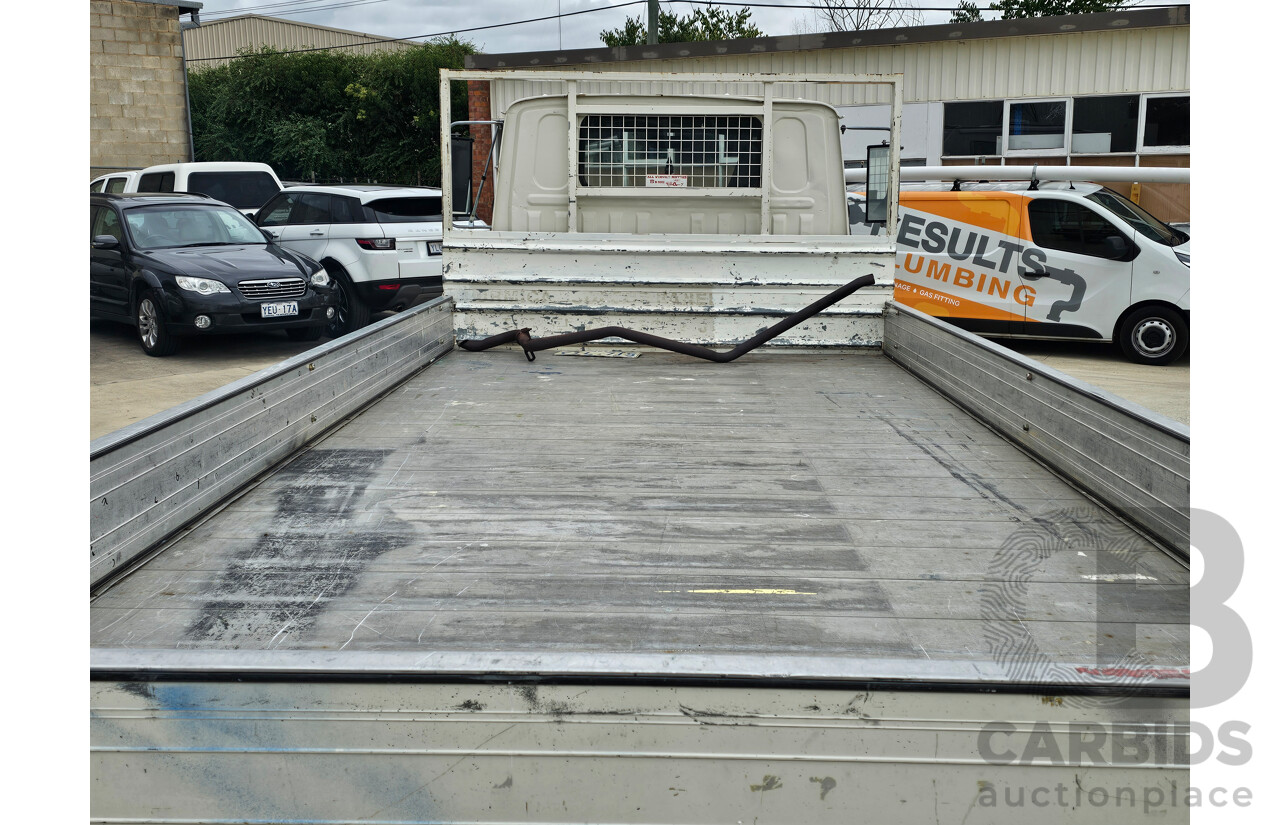 1/1977 Mazda E2000 2000kg 4M  Tray White 2.0L