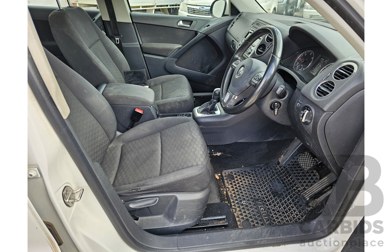 4/2013 Volkswagen Tiguan 103 TDI 5NC MY13 4d Wagon White 2.0L