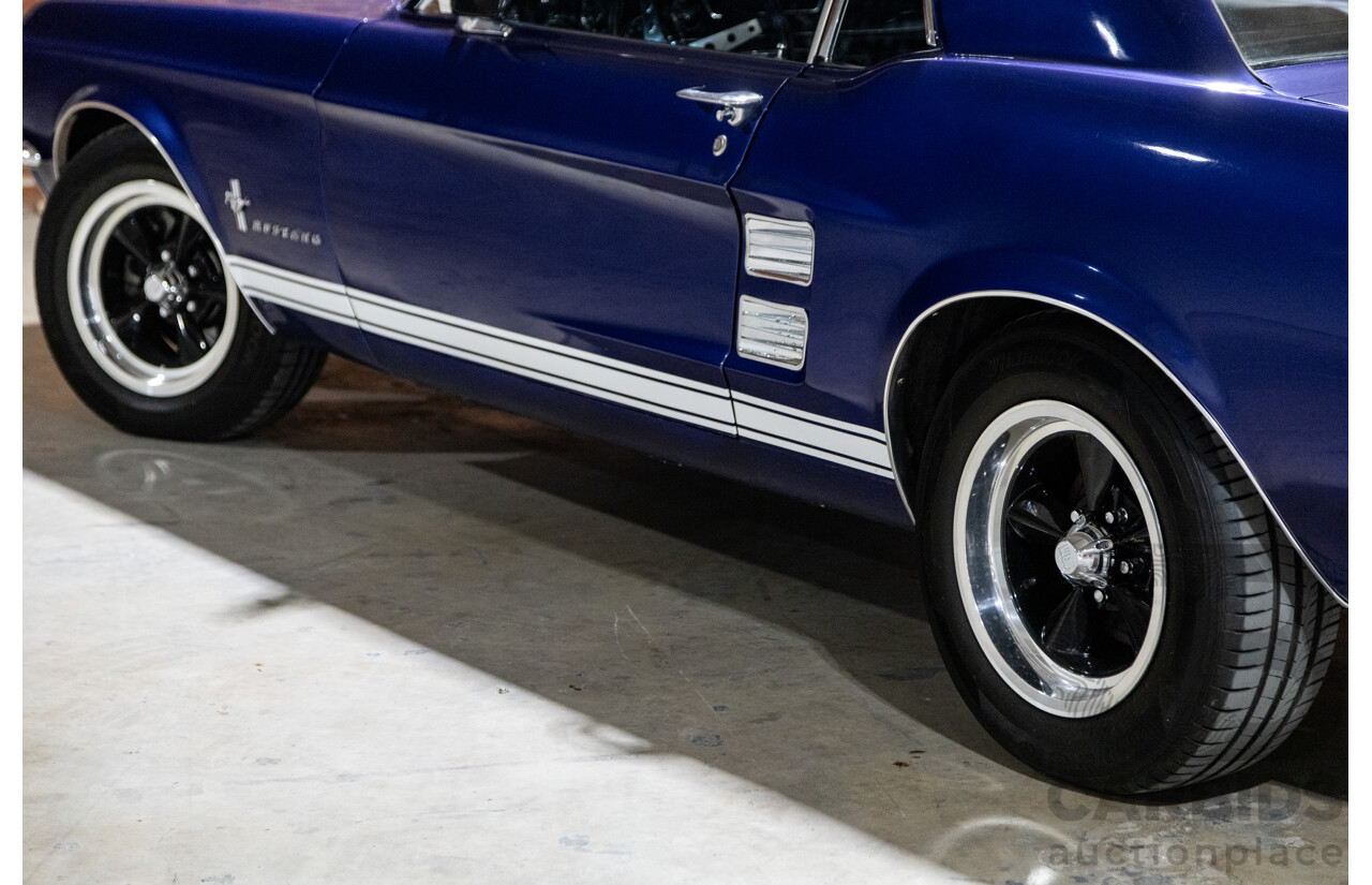 01/1967 Ford Mustang Hardtop 2d Coupe Metallic Blue 289ci V8 4.7L