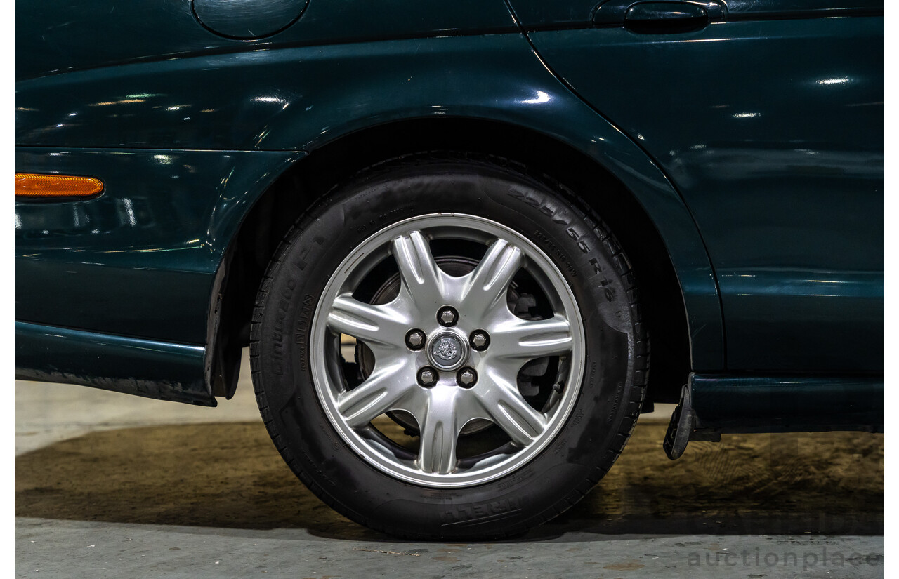 06/2001 Jaguar S Type V6 MY01 4d Sedan Green V6 3.0L