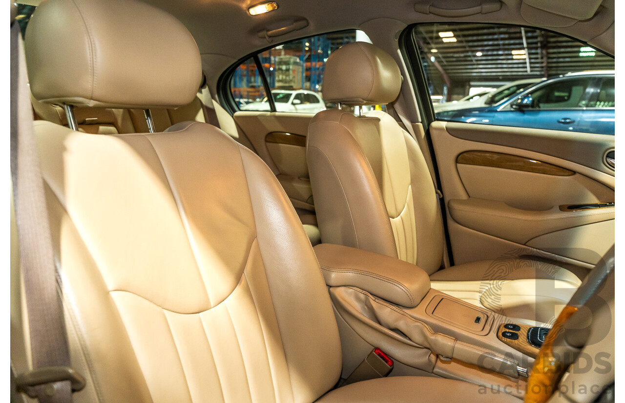 06/2001 Jaguar S Type V6 MY01 4d Sedan Green V6 3.0L