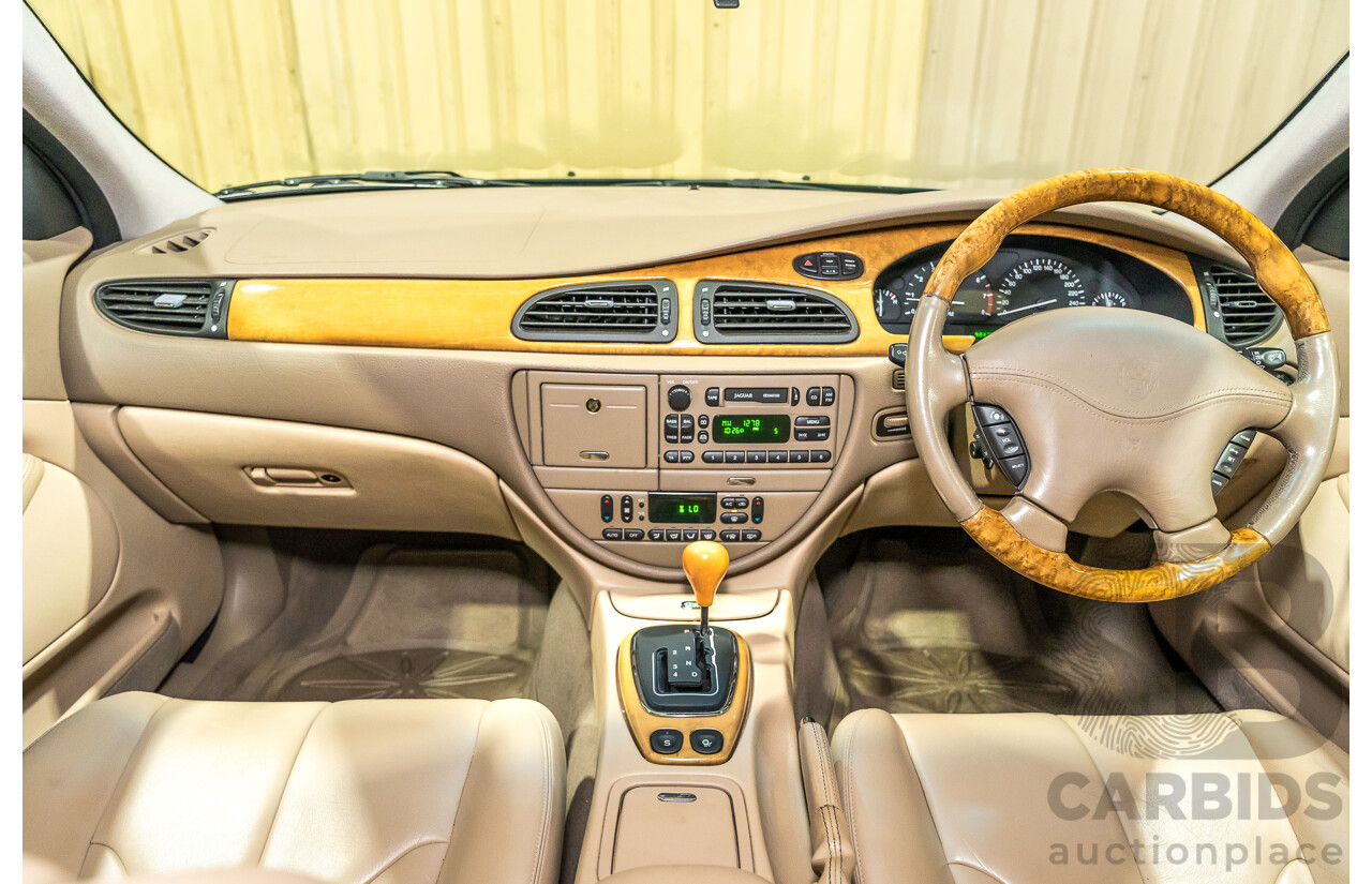 06/2001 Jaguar S Type V6 MY01 4d Sedan Green V6 3.0L