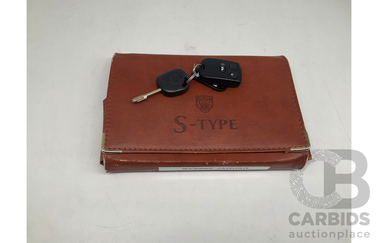 06/2001 Jaguar S Type V6 MY01 4d Sedan Green V6 3.0L