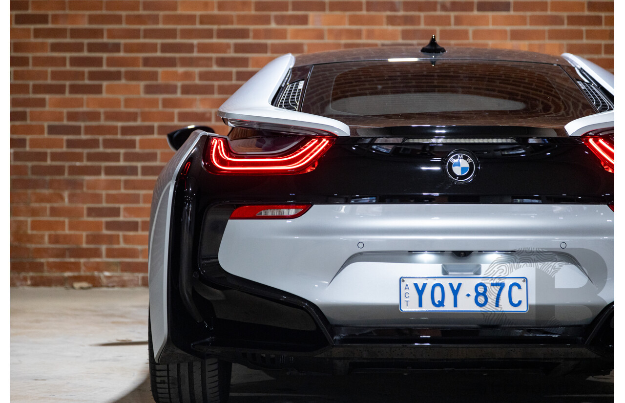 7/2016 BMW i8 Hybrid I12 (AWD) 2d Coupe Iconic Silver Metallic Turbo 1.5L