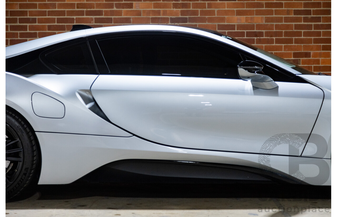 7/2016 BMW i8 Hybrid I12 (AWD) 2d Coupe Iconic Silver Metallic Turbo 1.5L