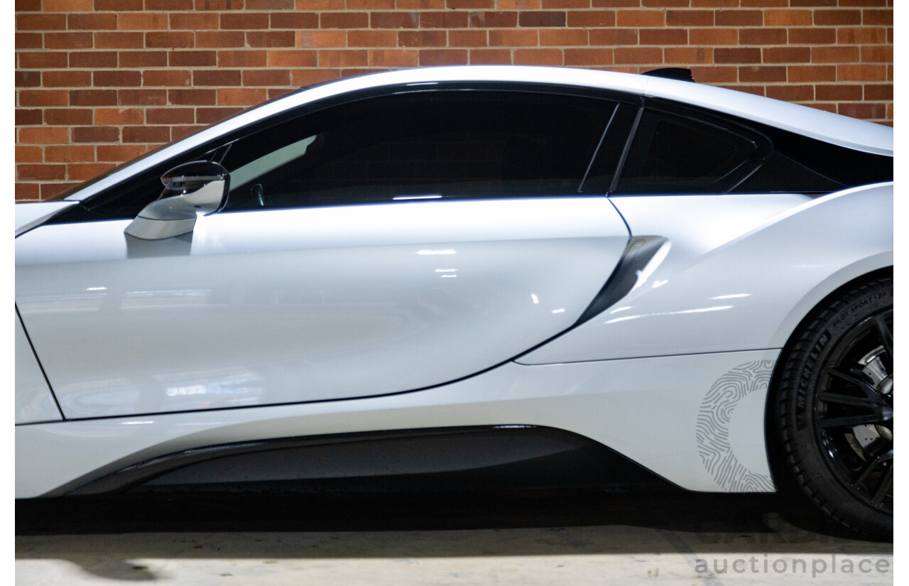 7/2016 BMW i8 Hybrid I12 (AWD) 2d Coupe Iconic Silver Metallic Turbo 1.5L