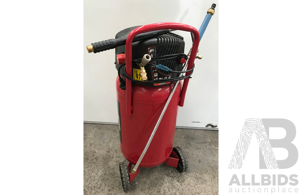 Taurus Titanium 1500W Air Compressor with Accessories