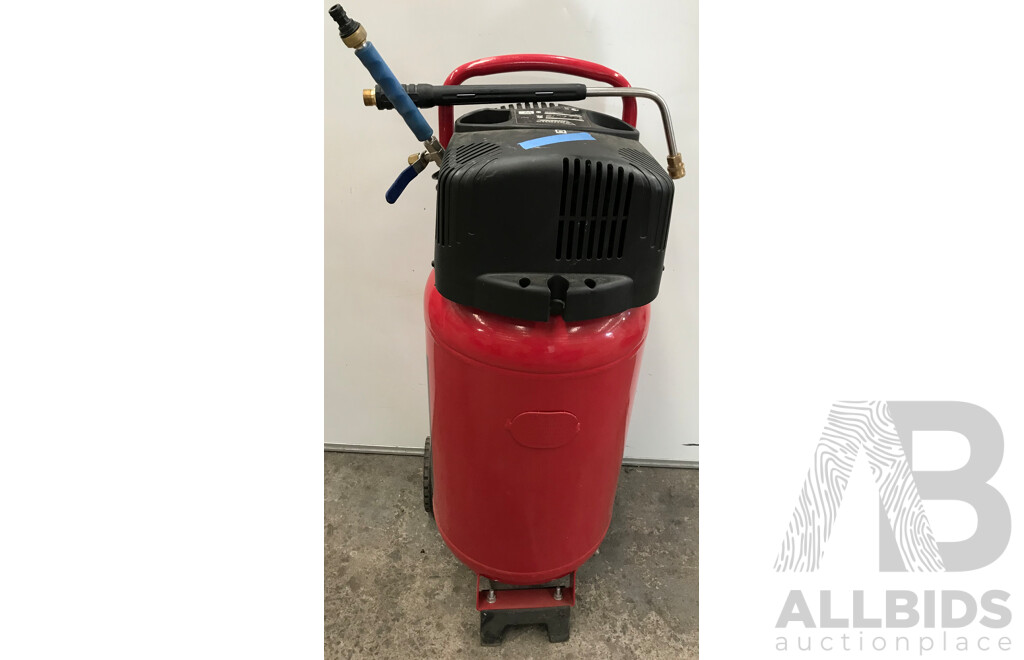 Taurus Titanium 1500W Air Compressor with Accessories