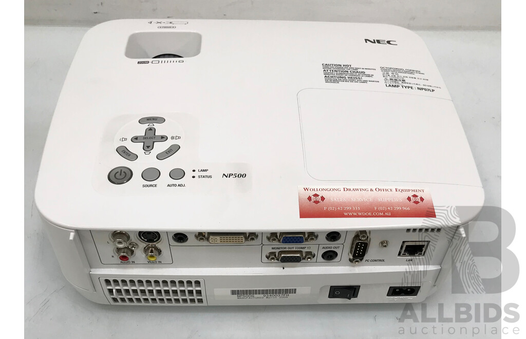 NEC NP500G UXGA LCD Projector