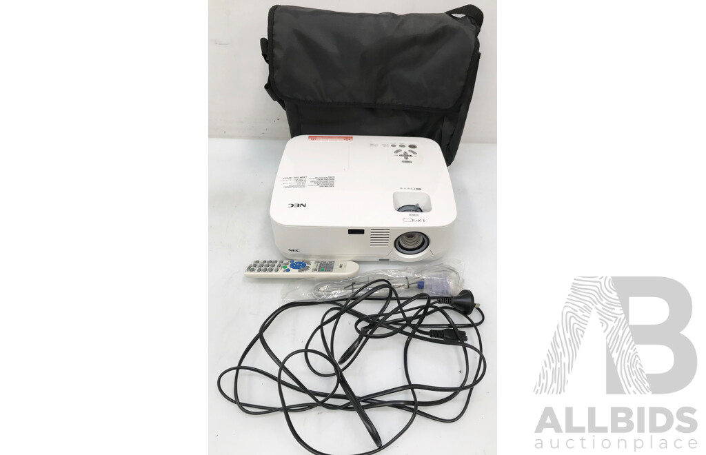 NEC NP500G UXGA LCD Projector