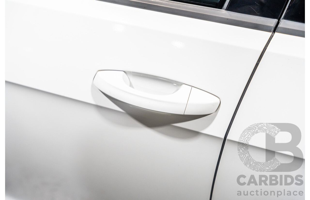 6/2015 Volkswagen Golf 90 TSI MK7 MY15 5d Hatchback White Turbo 1.4L