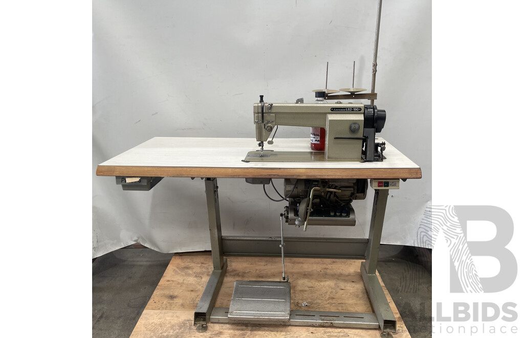 Mitsubishi LS2-190 Oil Bath Industrial Sewing Machine