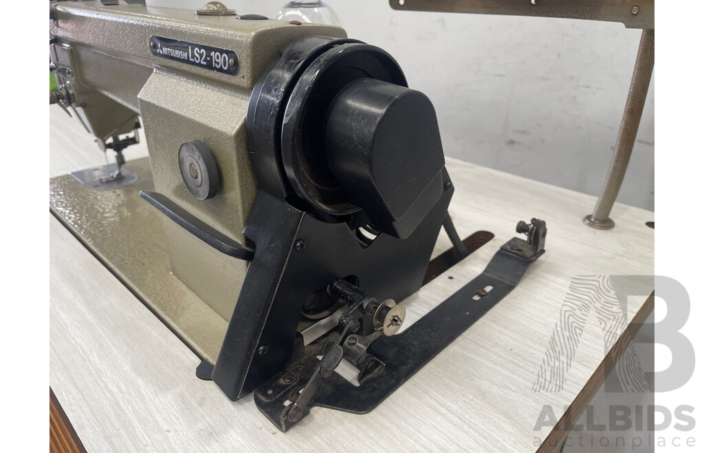 Mitsubishi LS2-190 Oil Bath Industrial Sewing Machine