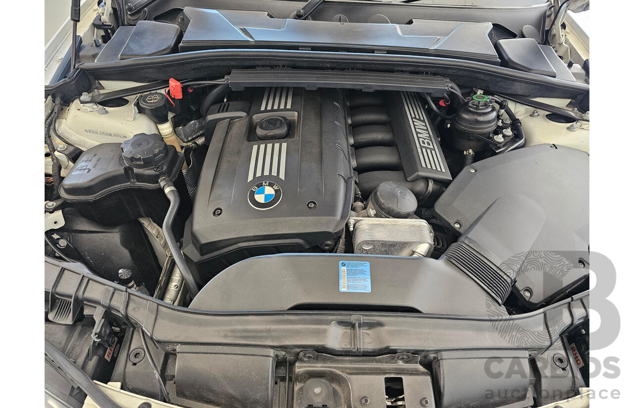 4/2009 BMW 125i E88 MY09 2d Convertible White 3.0L - Msport