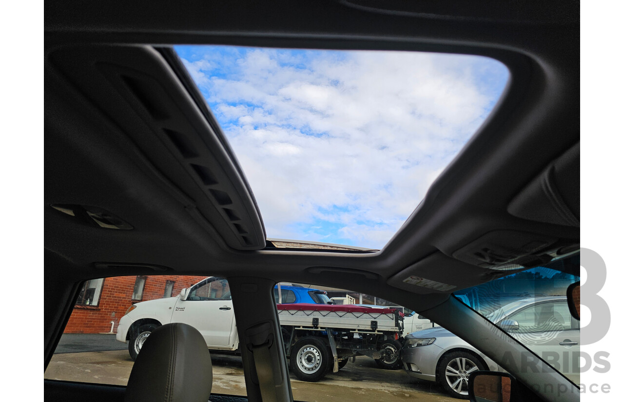 5/2005 Subaru Liberty 3.0R MY05 4d Sedan White 3.0L