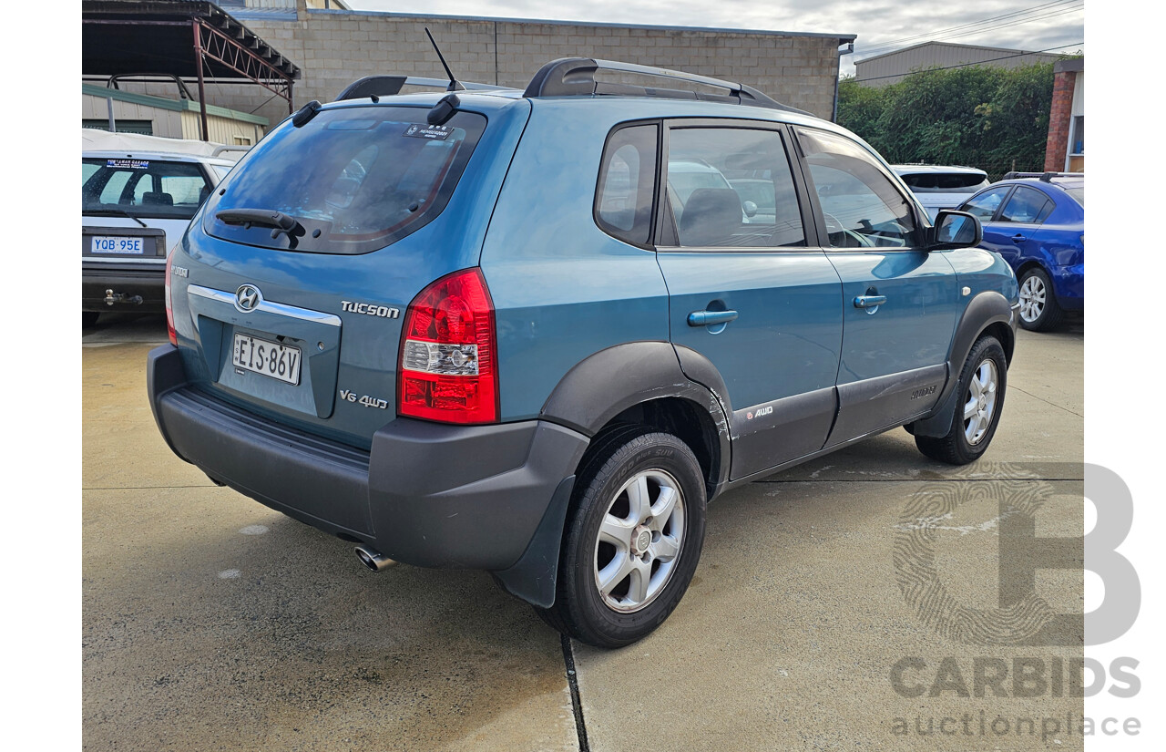 3/2005 Hyundai Tucson 4d Wagon Blue 2.7L