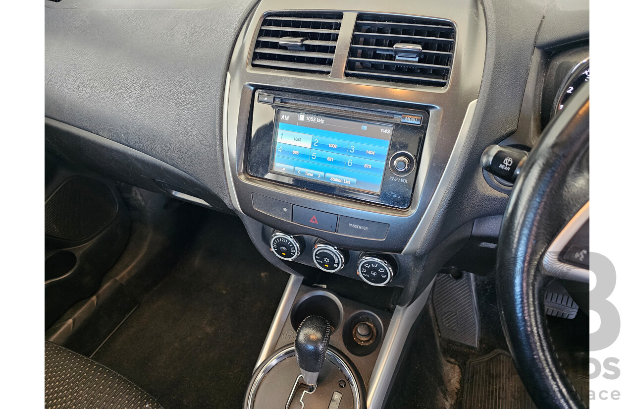 10/2013 Mitsubishi ASX (2wd) XB MY13 4d Wagon White 2.0L