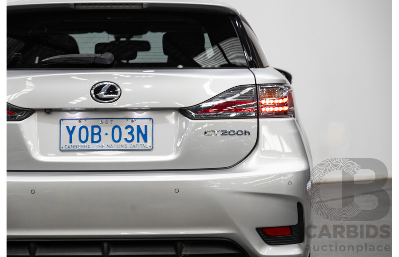 02/2015 Lexus CT 200H Hybrid Sports Luxury ZWA10R MY15 5D Hatchback Metallic Silver 1.8L