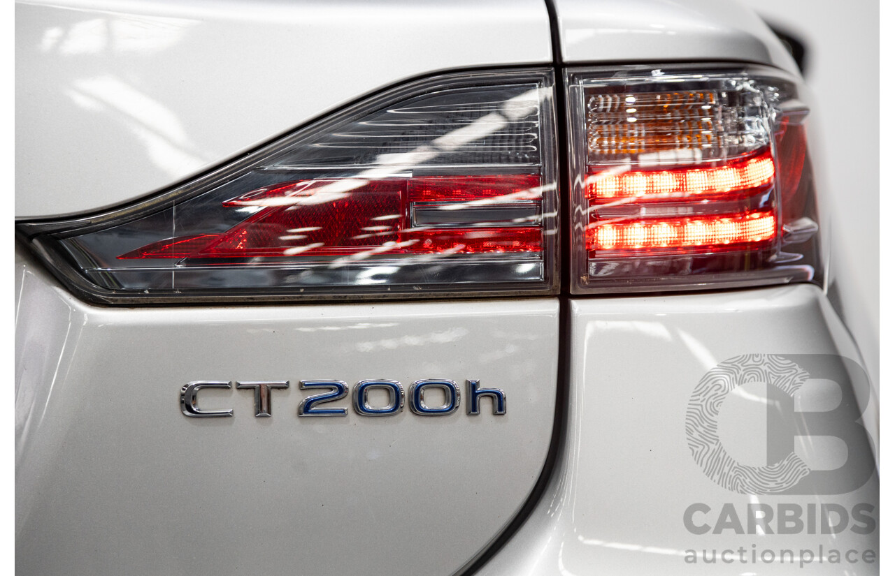 02/2015 Lexus CT 200H Hybrid Sports Luxury ZWA10R MY15 5D Hatchback Metallic Silver 1.8L