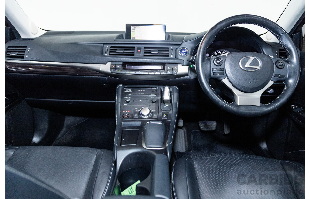 02/2015 Lexus CT 200H Hybrid Sports Luxury ZWA10R MY15 5D Hatchback Metallic Silver 1.8L