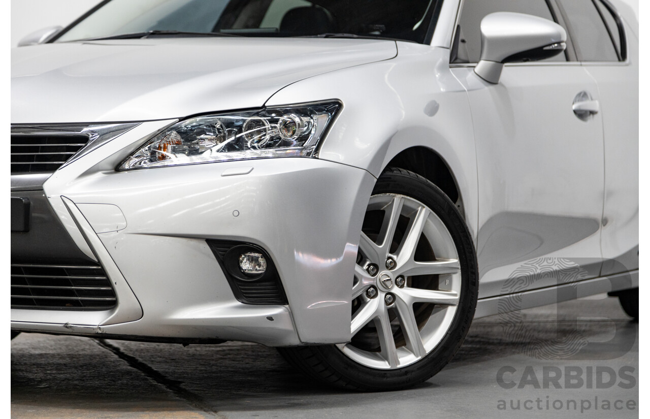 02/2015 Lexus CT 200H Hybrid Sports Luxury ZWA10R MY15 5D Hatchback Metallic Silver 1.8L