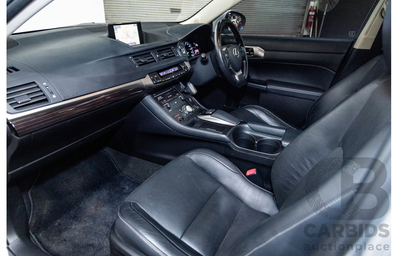 02/2015 Lexus CT 200H Hybrid Sports Luxury ZWA10R MY15 5D Hatchback Metallic Silver 1.8L