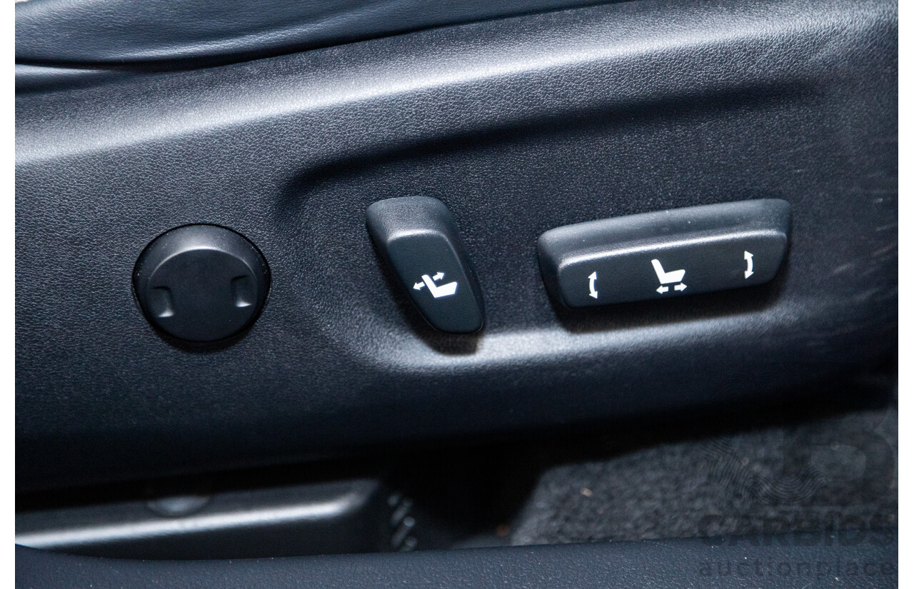 02/2015 Lexus CT 200H Hybrid Sports Luxury ZWA10R MY15 5D Hatchback Metallic Silver 1.8L