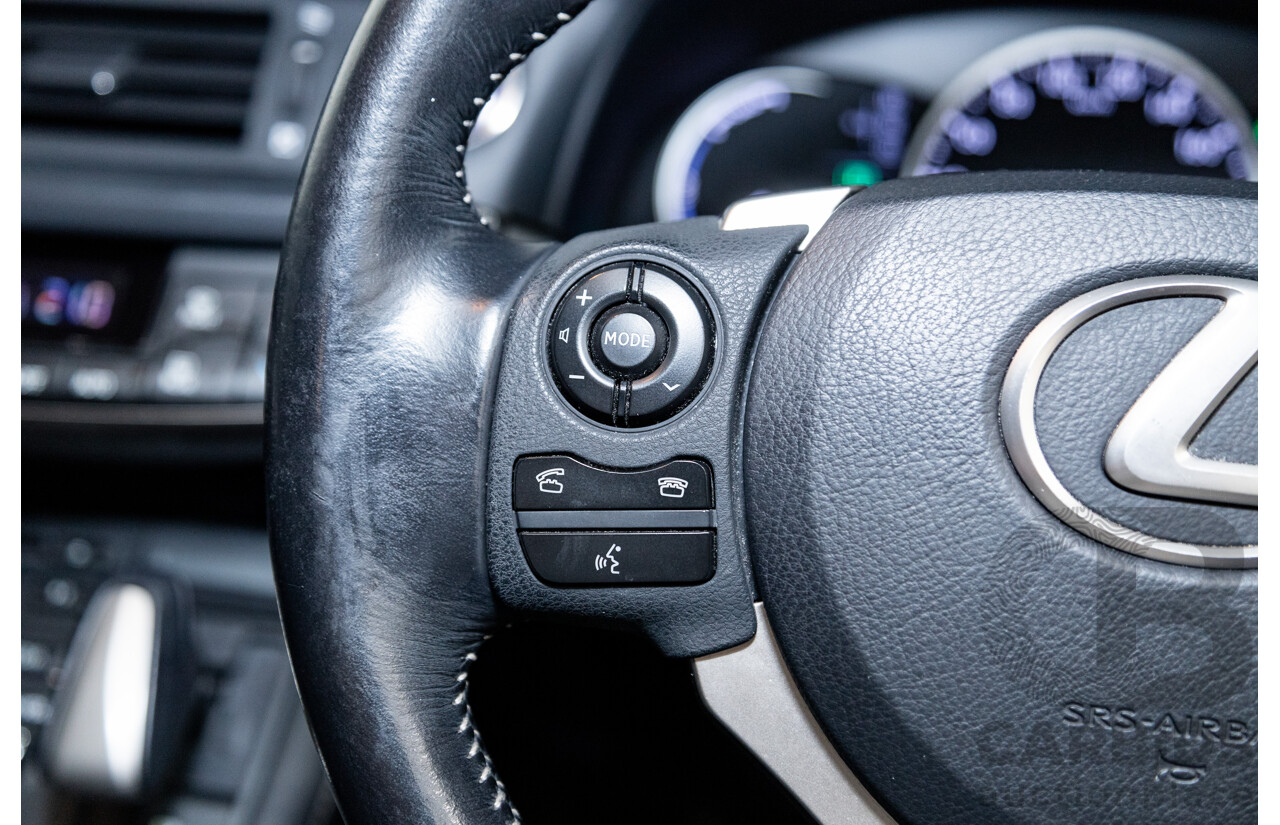 02/2015 Lexus CT 200H Hybrid Sports Luxury ZWA10R MY15 5D Hatchback Metallic Silver 1.8L