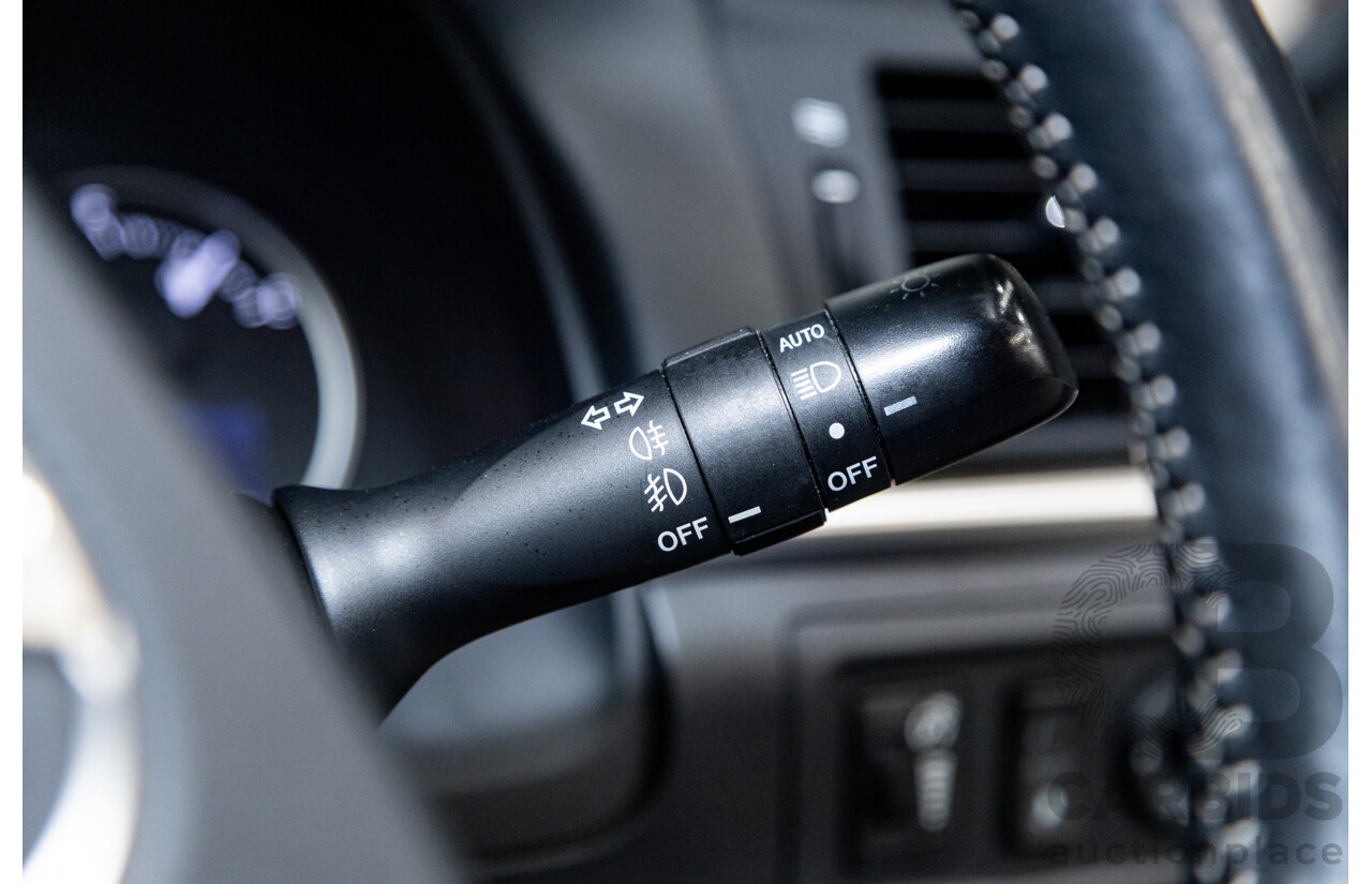 02/2015 Lexus CT 200H Hybrid Sports Luxury ZWA10R MY15 5D Hatchback Metallic Silver 1.8L