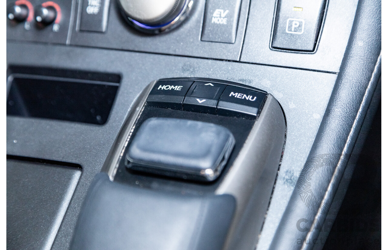 02/2015 Lexus CT 200H Hybrid Sports Luxury ZWA10R MY15 5D Hatchback Metallic Silver 1.8L