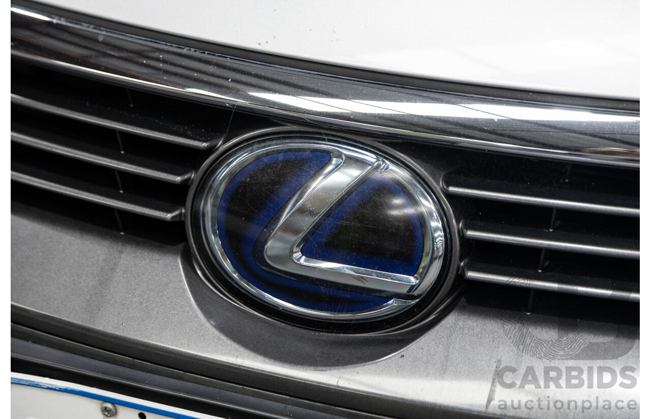 02/2015 Lexus CT 200H Hybrid Sports Luxury ZWA10R MY15 5D Hatchback Metallic Silver 1.8L