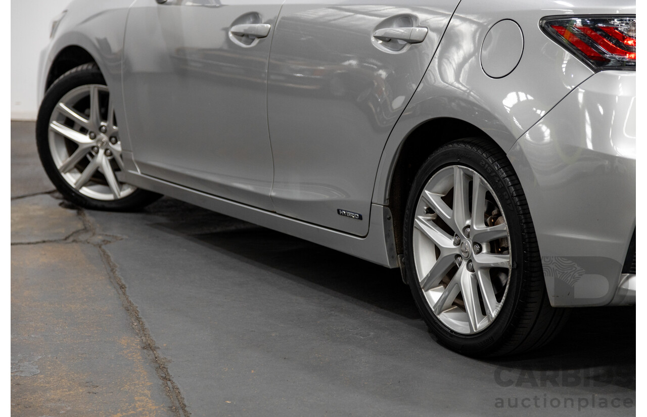 02/2015 Lexus CT 200H Hybrid Sports Luxury ZWA10R MY15 5D Hatchback Metallic Silver 1.8L