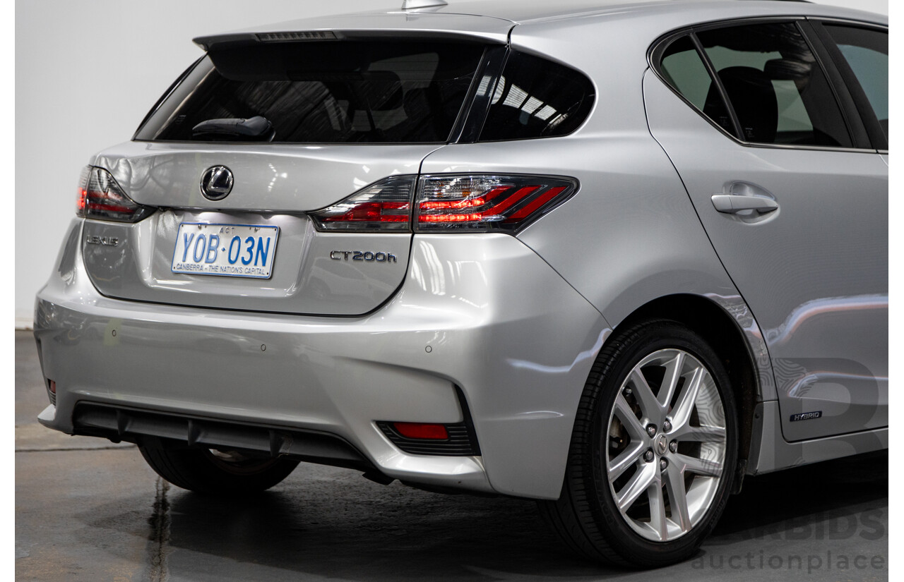 02/2015 Lexus CT 200H Hybrid Sports Luxury ZWA10R MY15 5D Hatchback Metallic Silver 1.8L