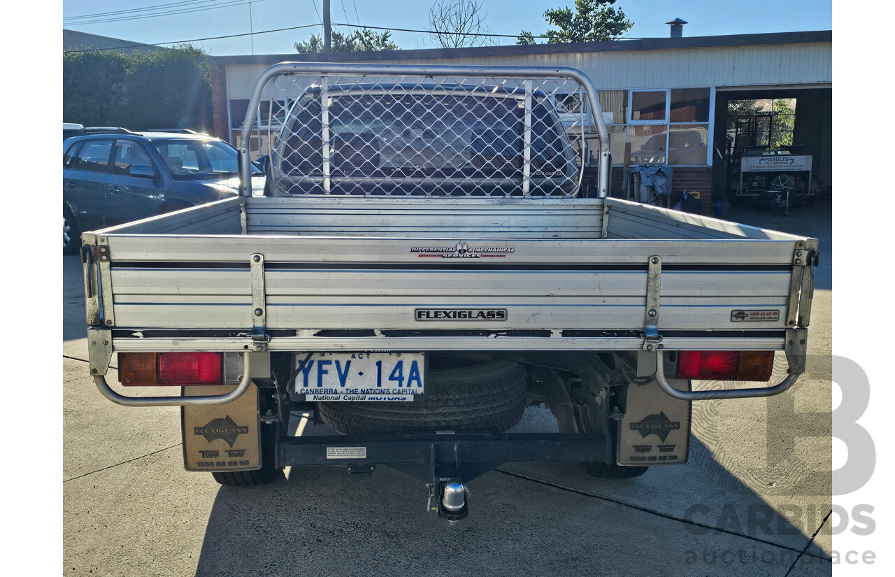 4/2009 Nissan Navara ST-X (4x4) D40 King C/Chas Grey 2.5L