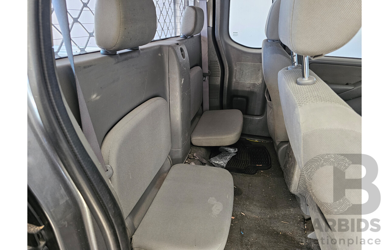 4/2009 Nissan Navara ST-X (4x4) D40 King C/Chas Grey 2.5L