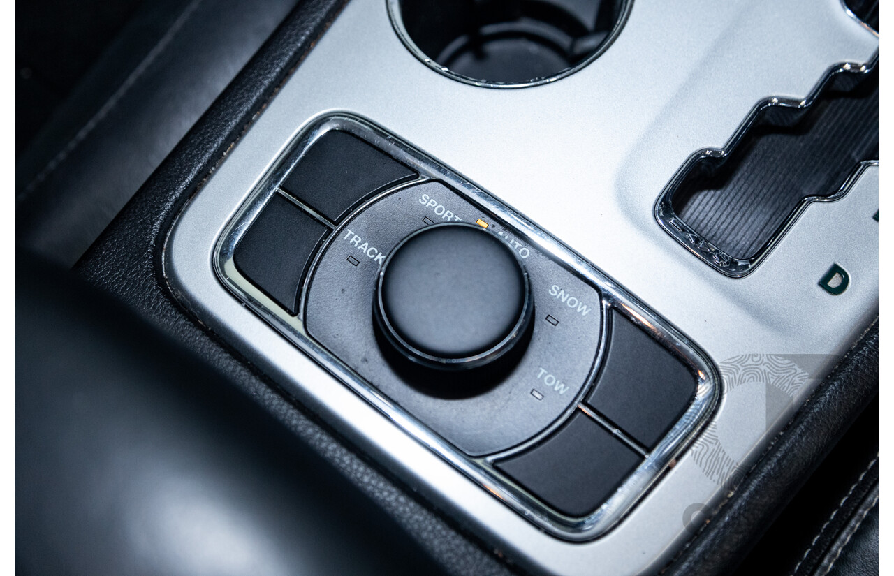 01/2013 Jeep Grand Cherokee SRT 8 Vapour Edition (AWD) WK MY13 4D Wagon Brilliant Black V8 6.4L