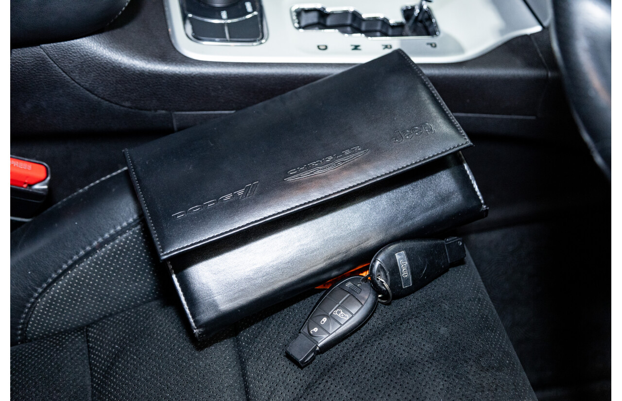 01/2013 Jeep Grand Cherokee SRT 8 Vapour Edition (AWD) WK MY13 4D Wagon Brilliant Black V8 6.4L