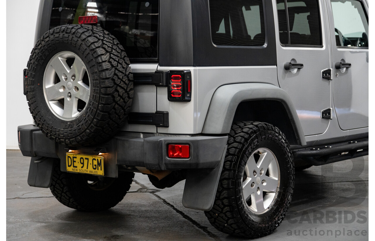 11/2010 Jeep Wrangler Unlimited Sport (4x4) JK MY09 4D Hardtop Convertible Silver V6 3.8L