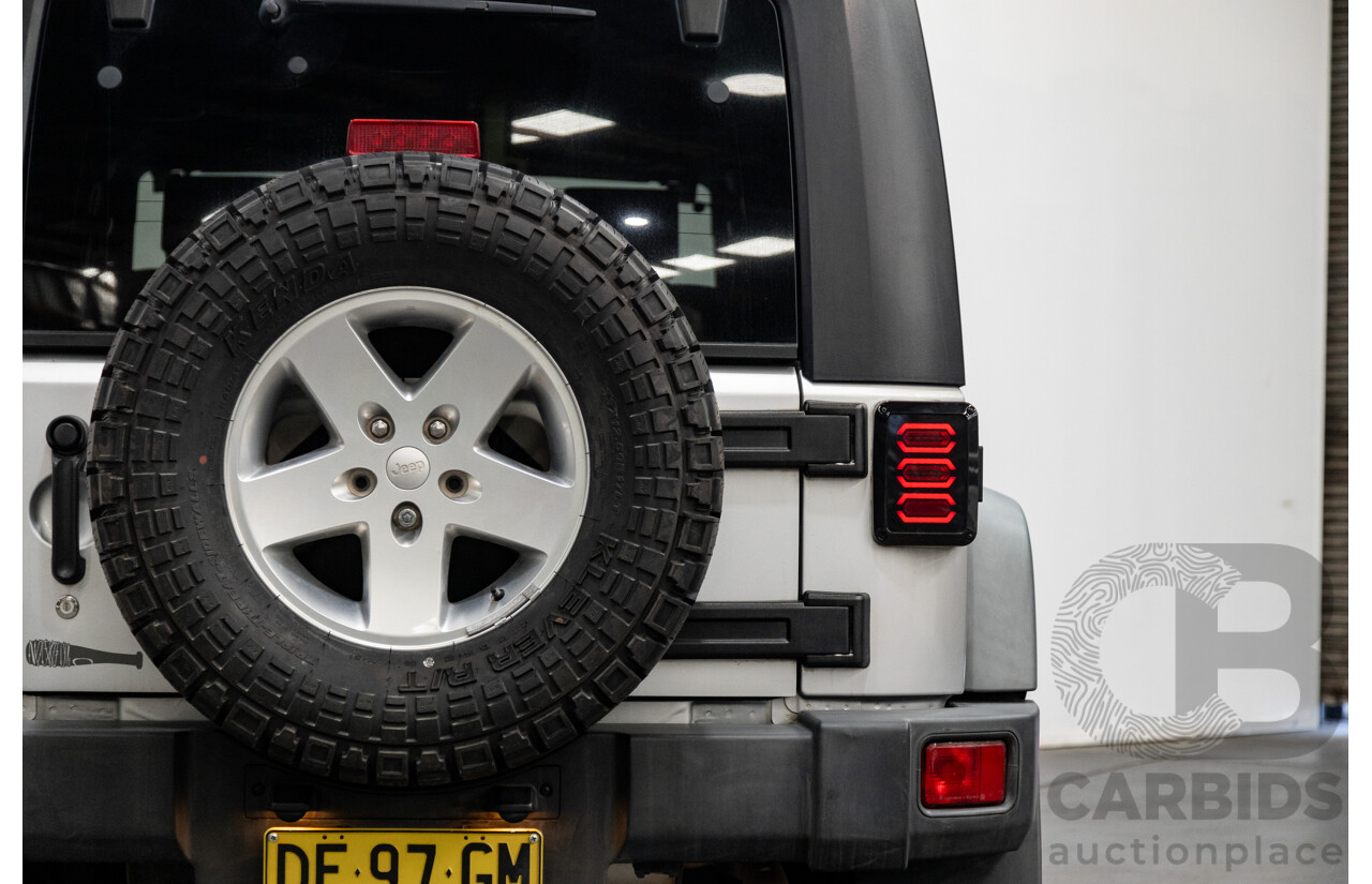 11/2010 Jeep Wrangler Unlimited Sport (4x4) JK MY09 4D Hardtop Convertible Silver V6 3.8L