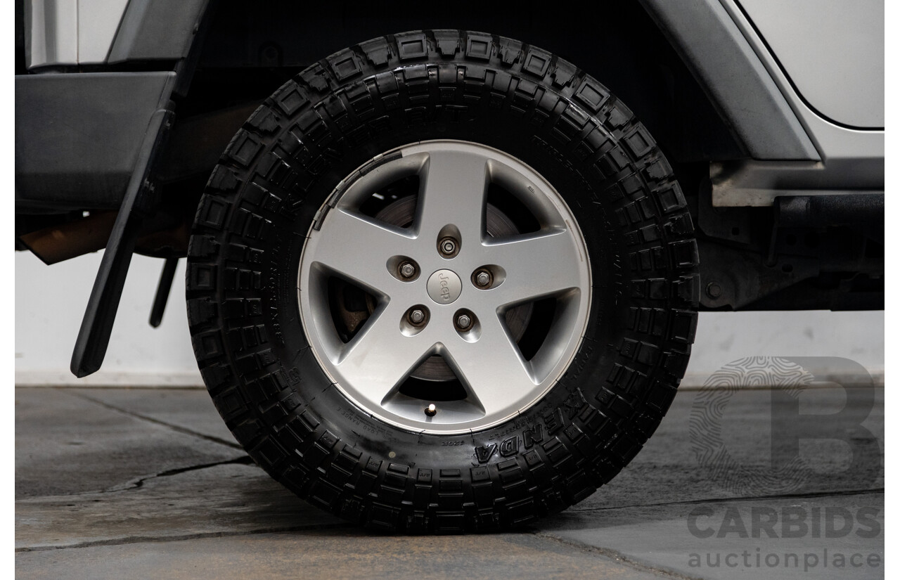 11/2010 Jeep Wrangler Unlimited Sport (4x4) JK MY09 4D Hardtop Convertible Silver V6 3.8L