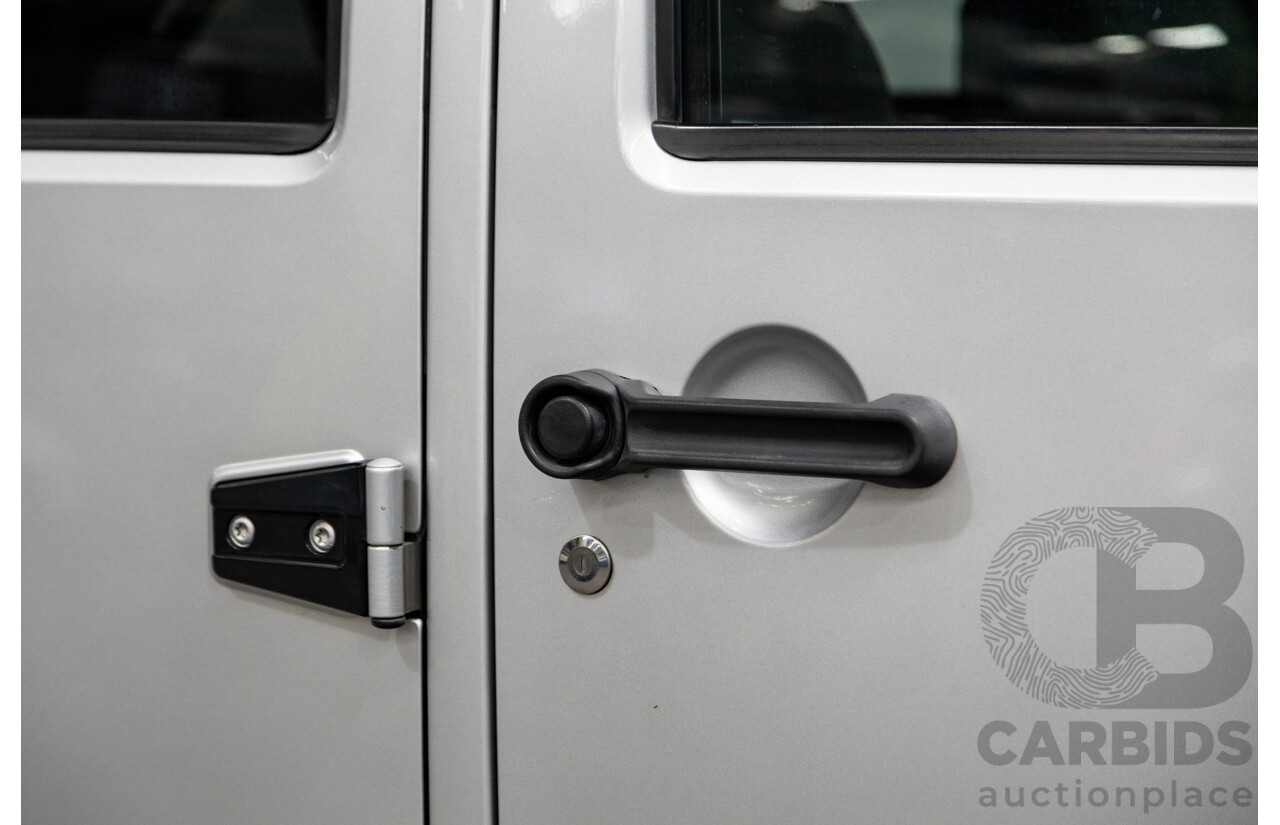 11/2010 Jeep Wrangler Unlimited Sport (4x4) JK MY09 4D Hardtop Convertible Silver V6 3.8L