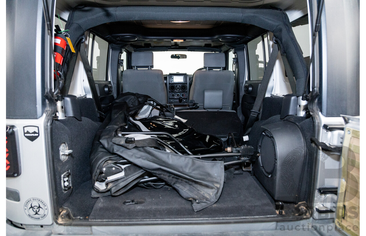 11/2010 Jeep Wrangler Unlimited Sport (4x4) JK MY09 4D Hardtop Convertible Silver V6 3.8L