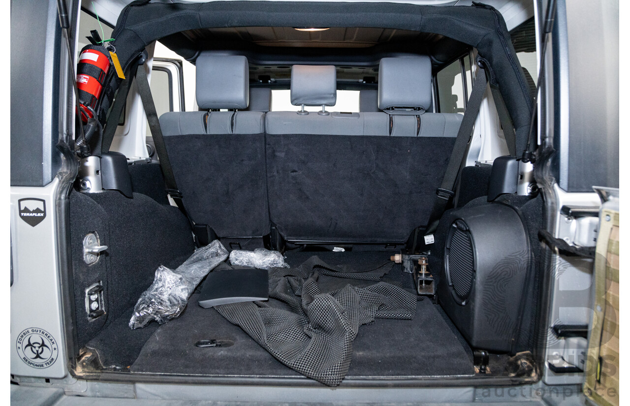 11/2010 Jeep Wrangler Unlimited Sport (4x4) JK MY09 4D Hardtop Convertible Silver V6 3.8L