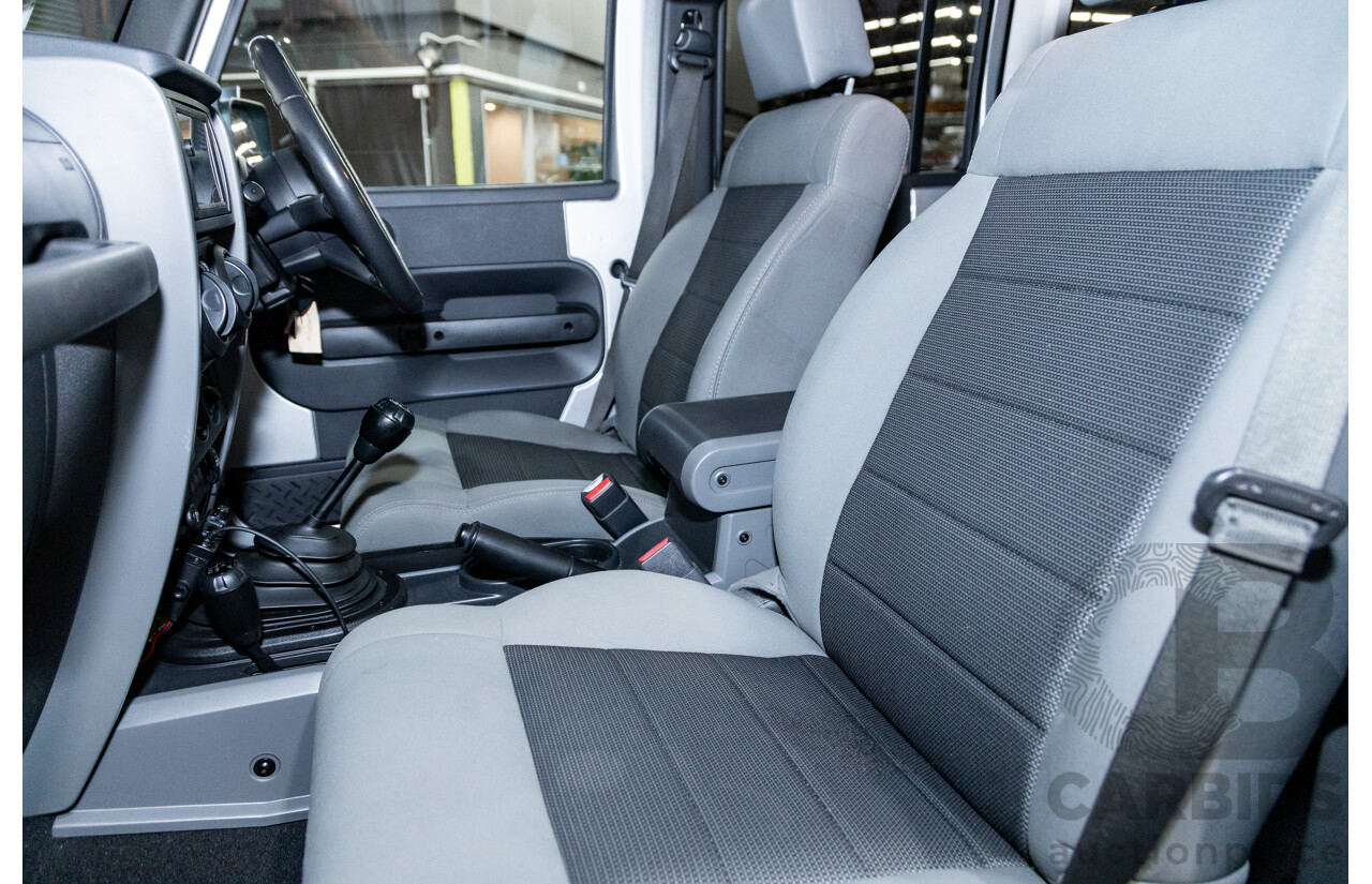 11/2010 Jeep Wrangler Unlimited Sport (4x4) JK MY09 4D Hardtop Convertible Silver V6 3.8L