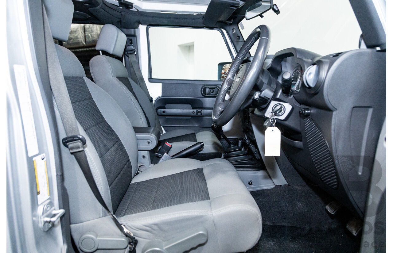 11/2010 Jeep Wrangler Unlimited Sport (4x4) JK MY09 4D Hardtop Convertible Silver V6 3.8L