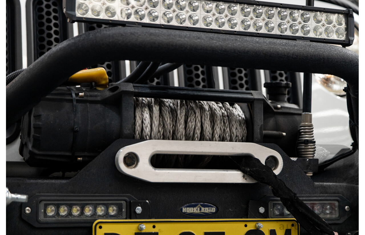 11/2010 Jeep Wrangler Unlimited Sport (4x4) JK MY09 4D Hardtop Convertible Silver V6 3.8L