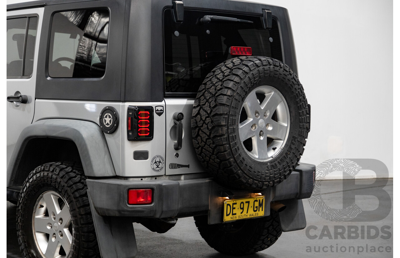 11/2010 Jeep Wrangler Unlimited Sport (4x4) JK MY09 4D Hardtop Convertible Silver V6 3.8L