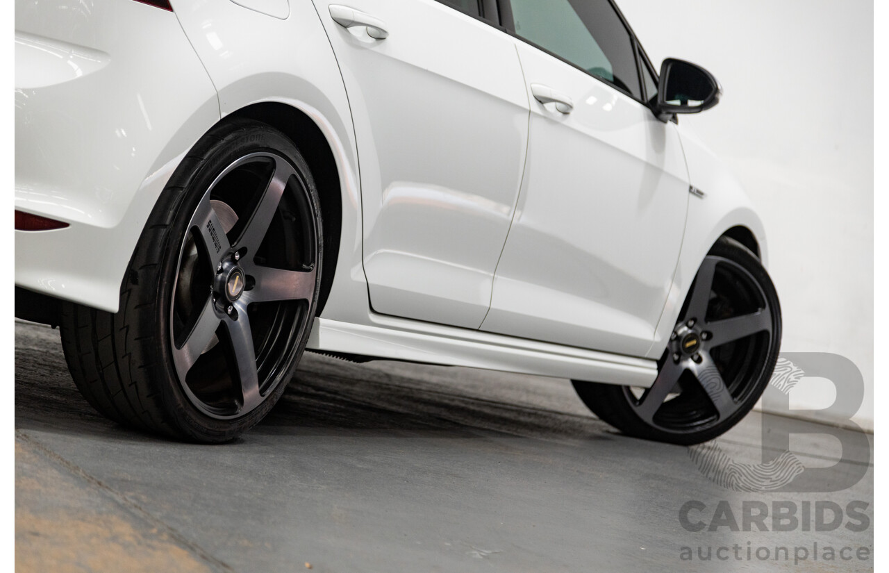 02/2015 Volkswagen Golf R (AWD) MK7 AU MY15 5D Hatchback White Turbo 2.0L